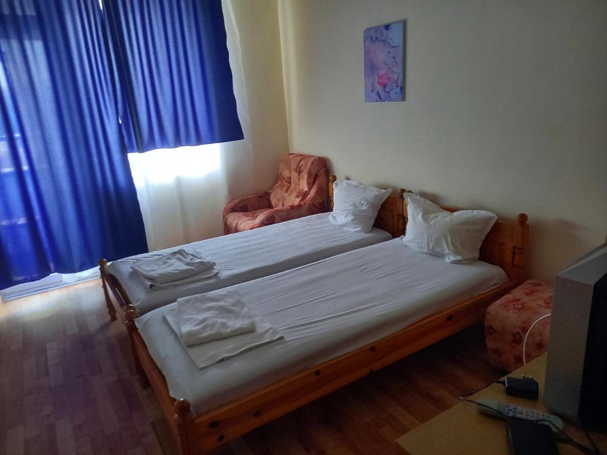 Central Hotel Sozopol Exterior photo